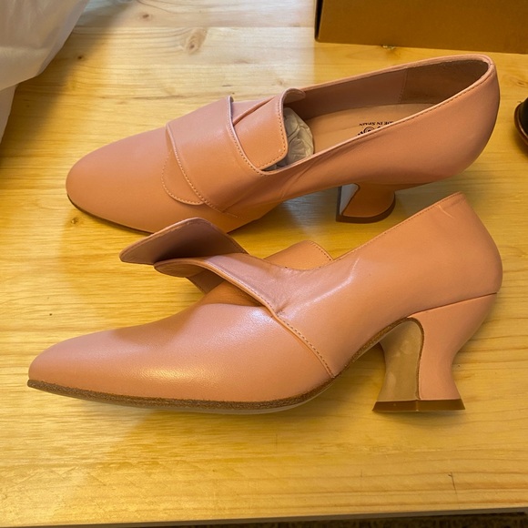 2 18th century shoes American duchess and anacronicos - Picture 3 of 10